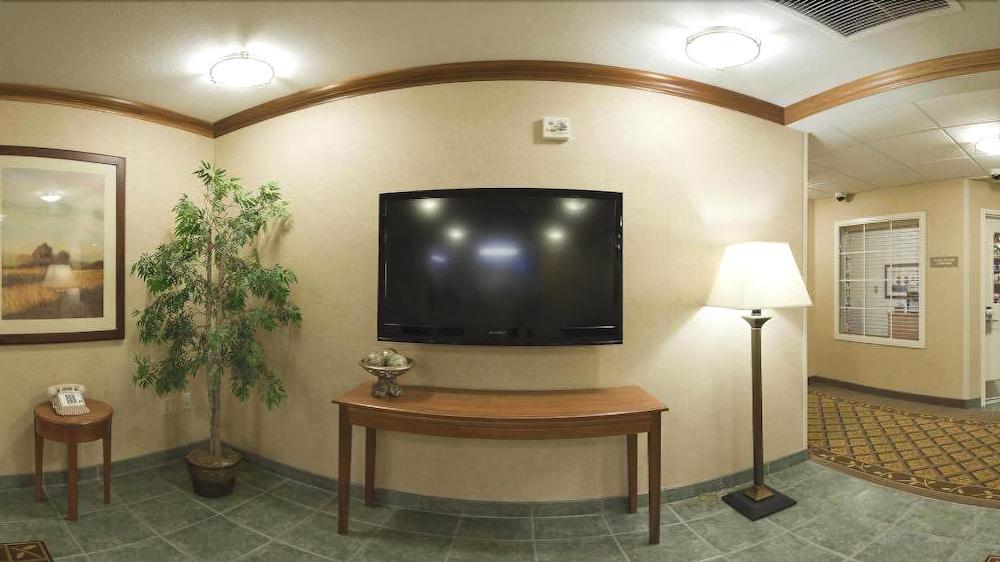 Candlewood Suites Junction City - Ft. Riley By Ihg Dış mekan fotoğraf
