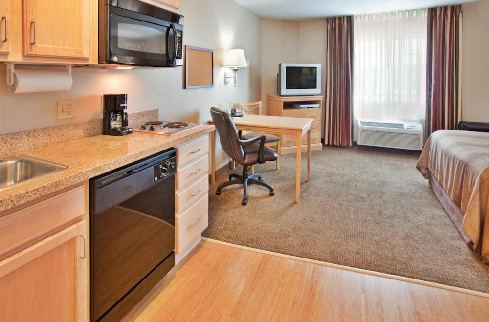 Candlewood Suites Junction City - Ft. Riley By Ihg Dış mekan fotoğraf