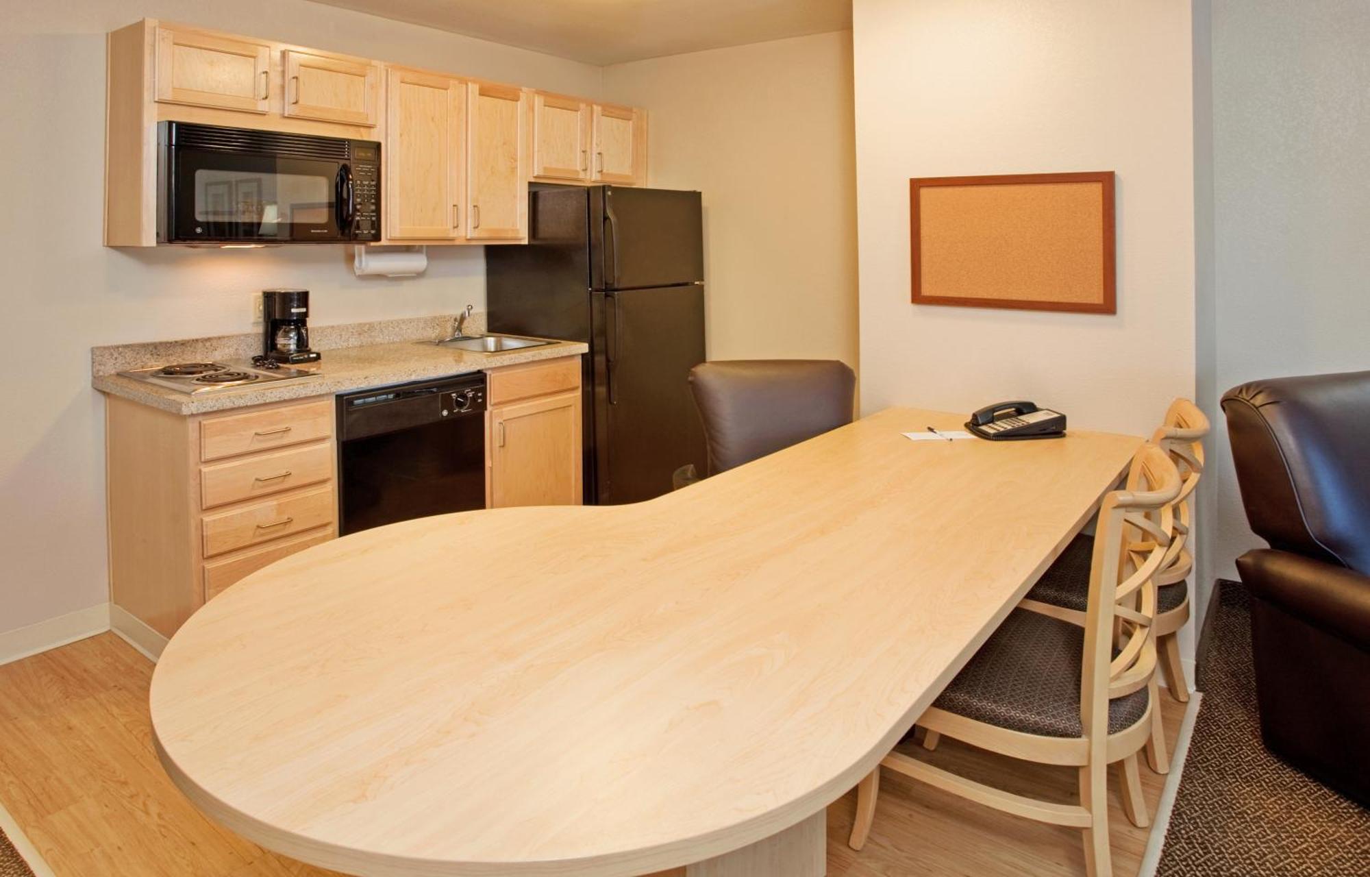 Candlewood Suites Junction City - Ft. Riley By Ihg Dış mekan fotoğraf