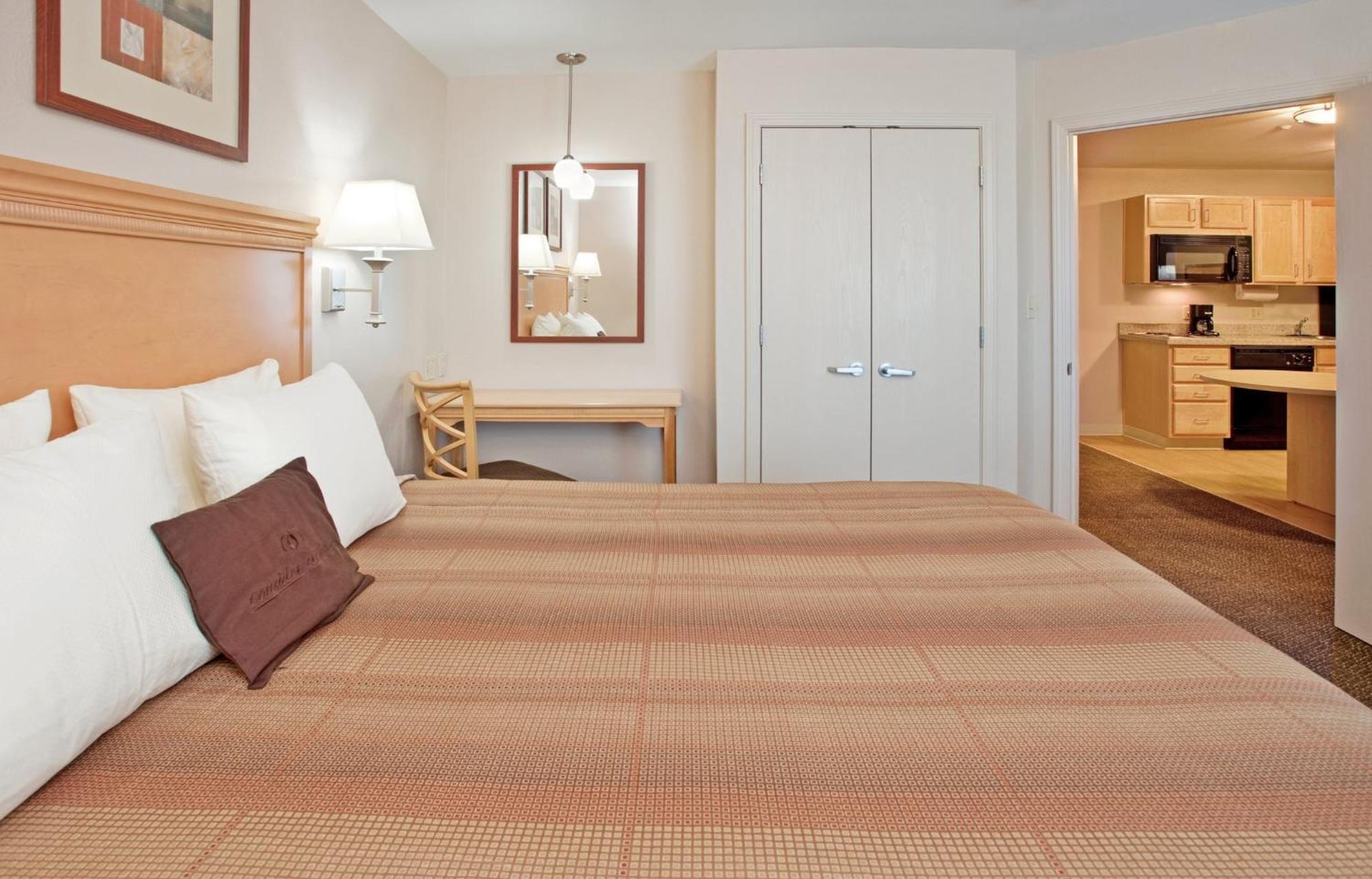 Candlewood Suites Junction City - Ft. Riley By Ihg Dış mekan fotoğraf